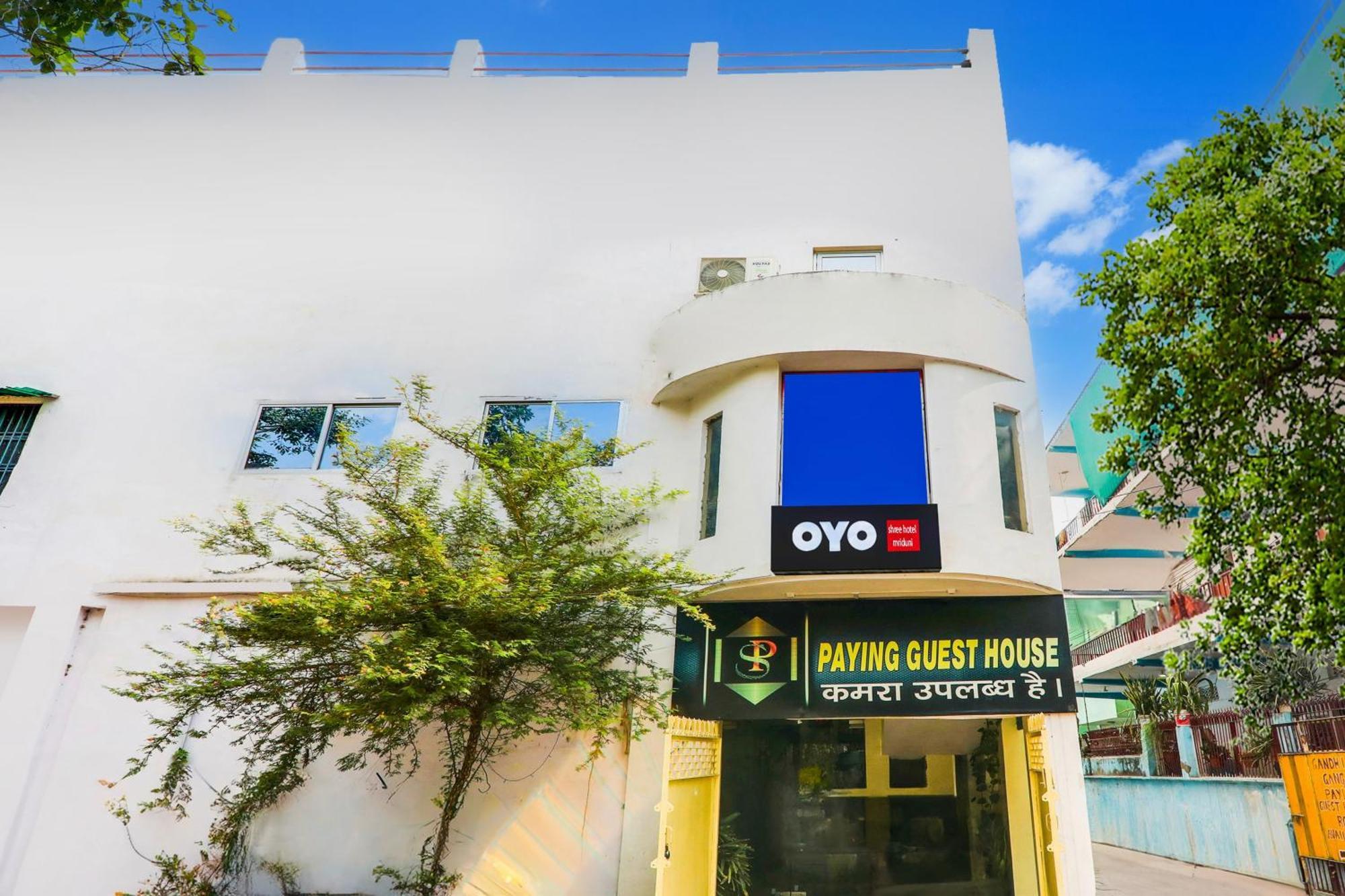 Hotel O Shree Hotel Mriduni Váránaszi Kültér fotó
