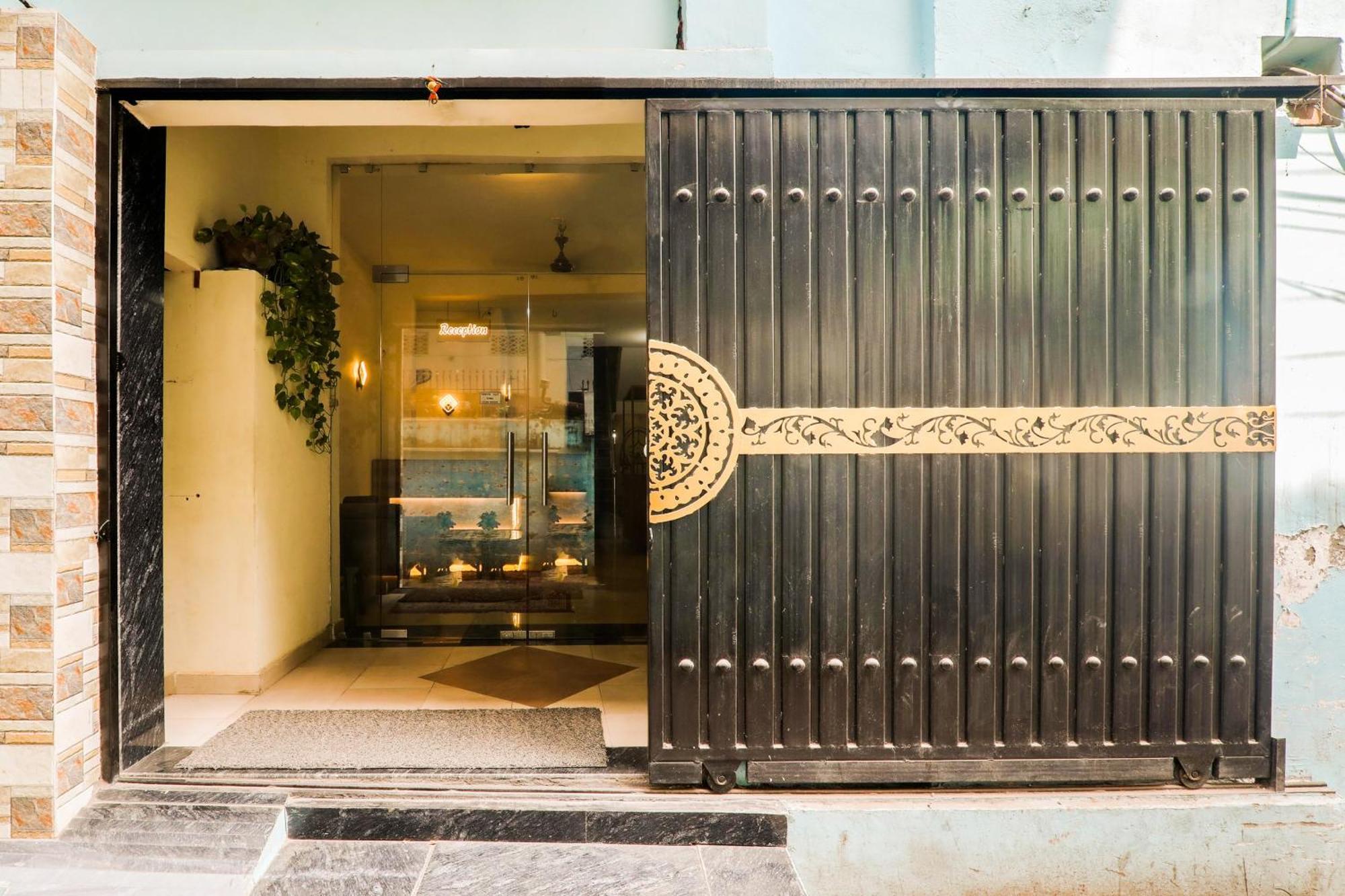 Hotel O Shree Hotel Mriduni Váránaszi Kültér fotó