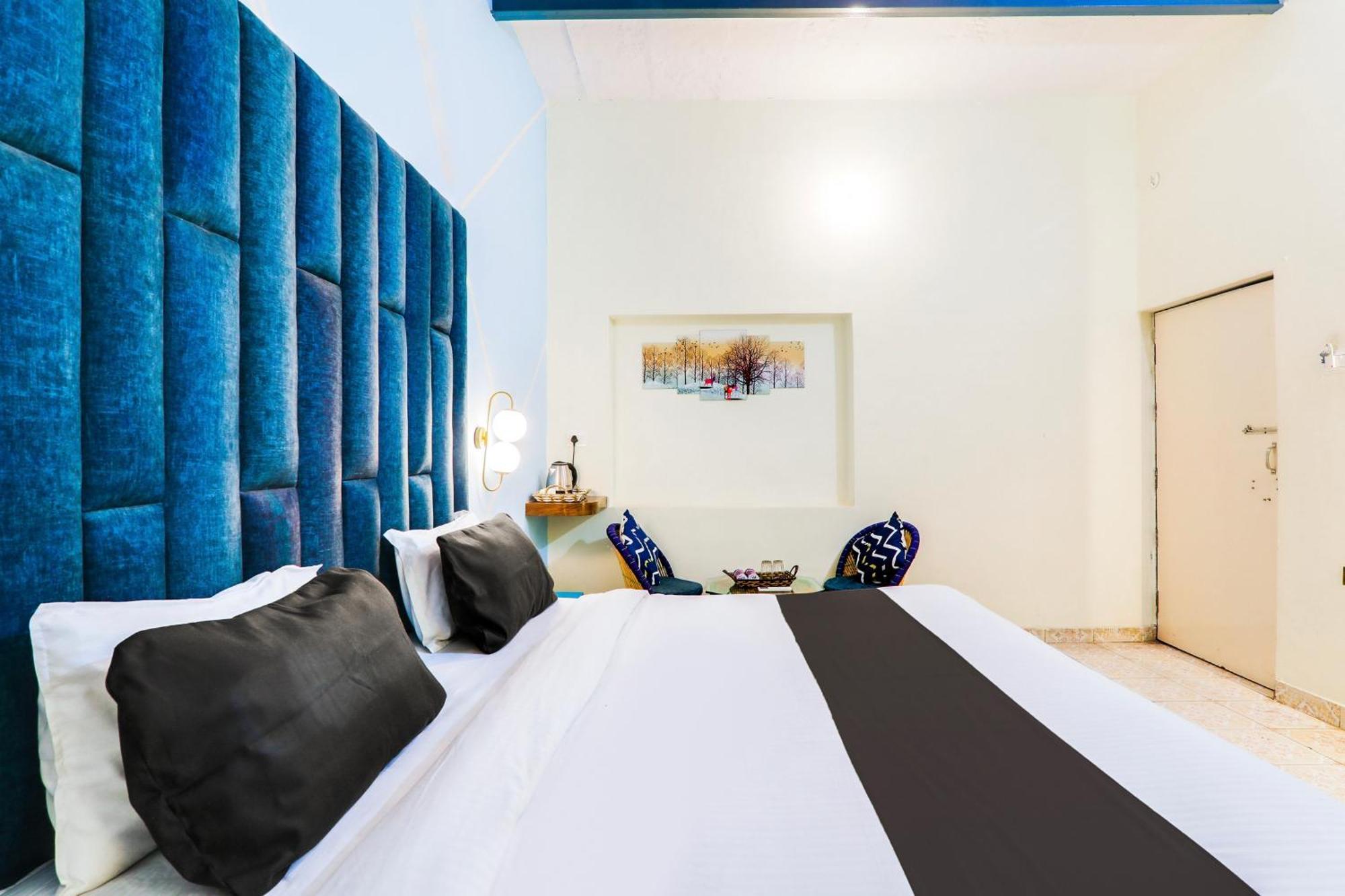Hotel O Shree Hotel Mriduni Váránaszi Kültér fotó
